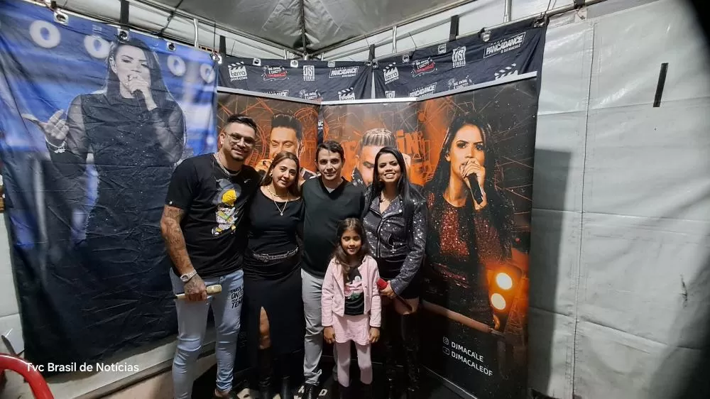 IMAGENS COLETADAS NO SHOS DA BANDA PANCADENCE EM MANDINÓPOLIS 