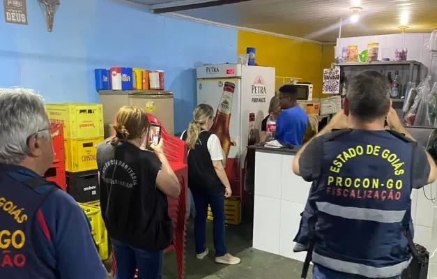 Goiás autua 19 estabelecimentos em operação contra falsificação de bebidas (foto: SSP e Marco Monteiro)