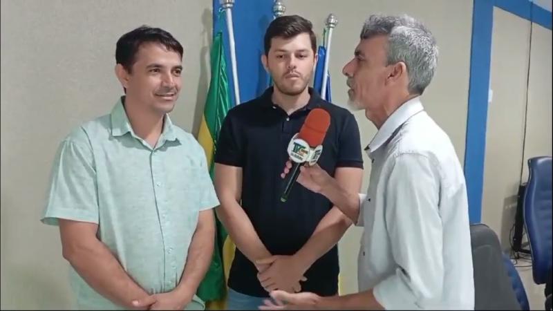 ENTREVISTA COM ACESSOR DO DEPUTADO WAGNER NETO JUNTAMENTE COM O PREFEITO DE GUARINOS 